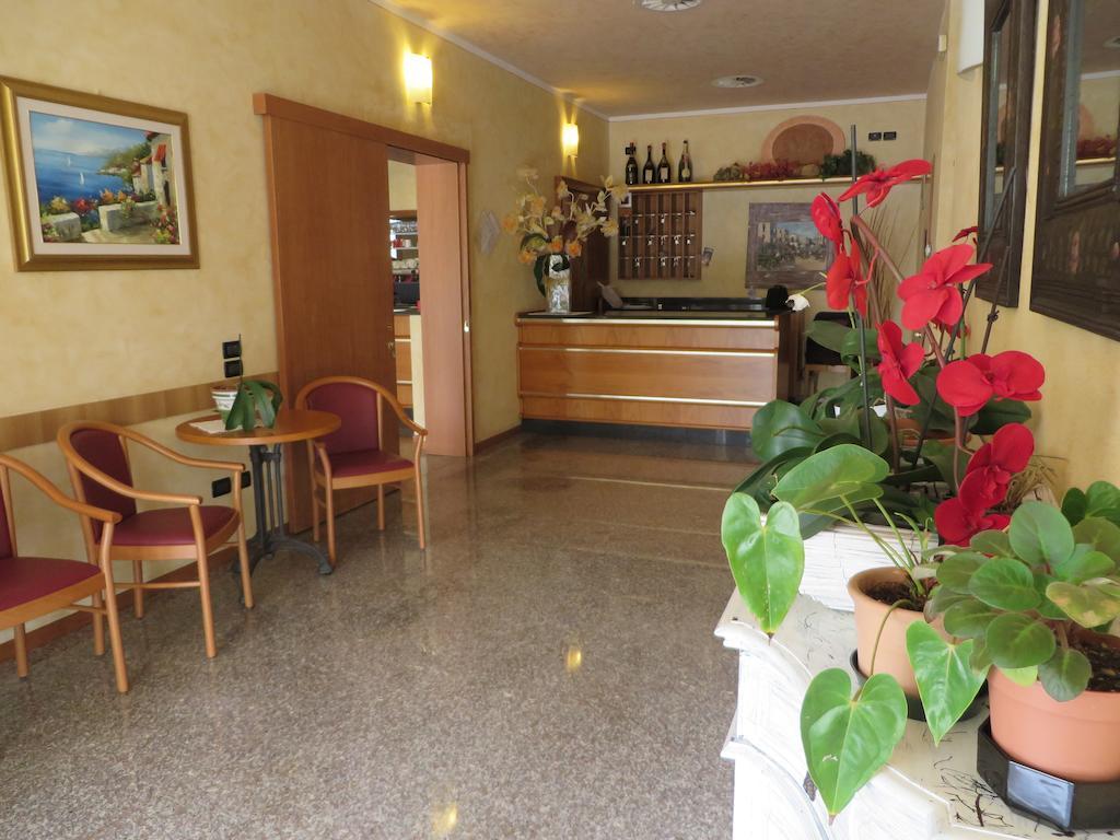 Hotel San Tomio Isola Vicentina Exterior foto